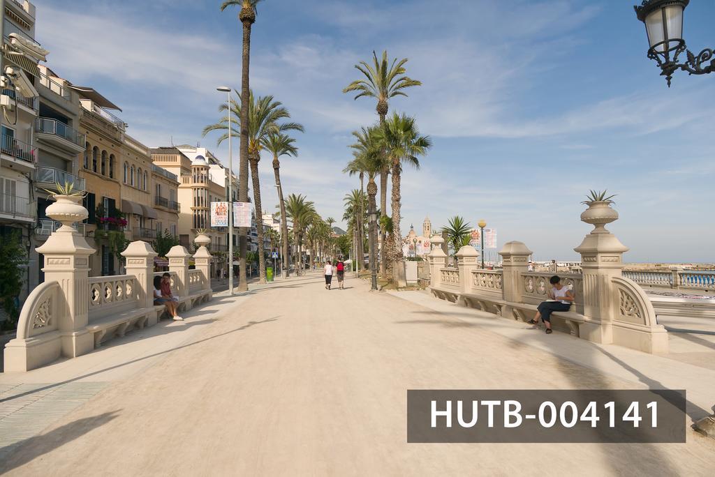 Ghat Apartments Montroig Sitges Exterior foto